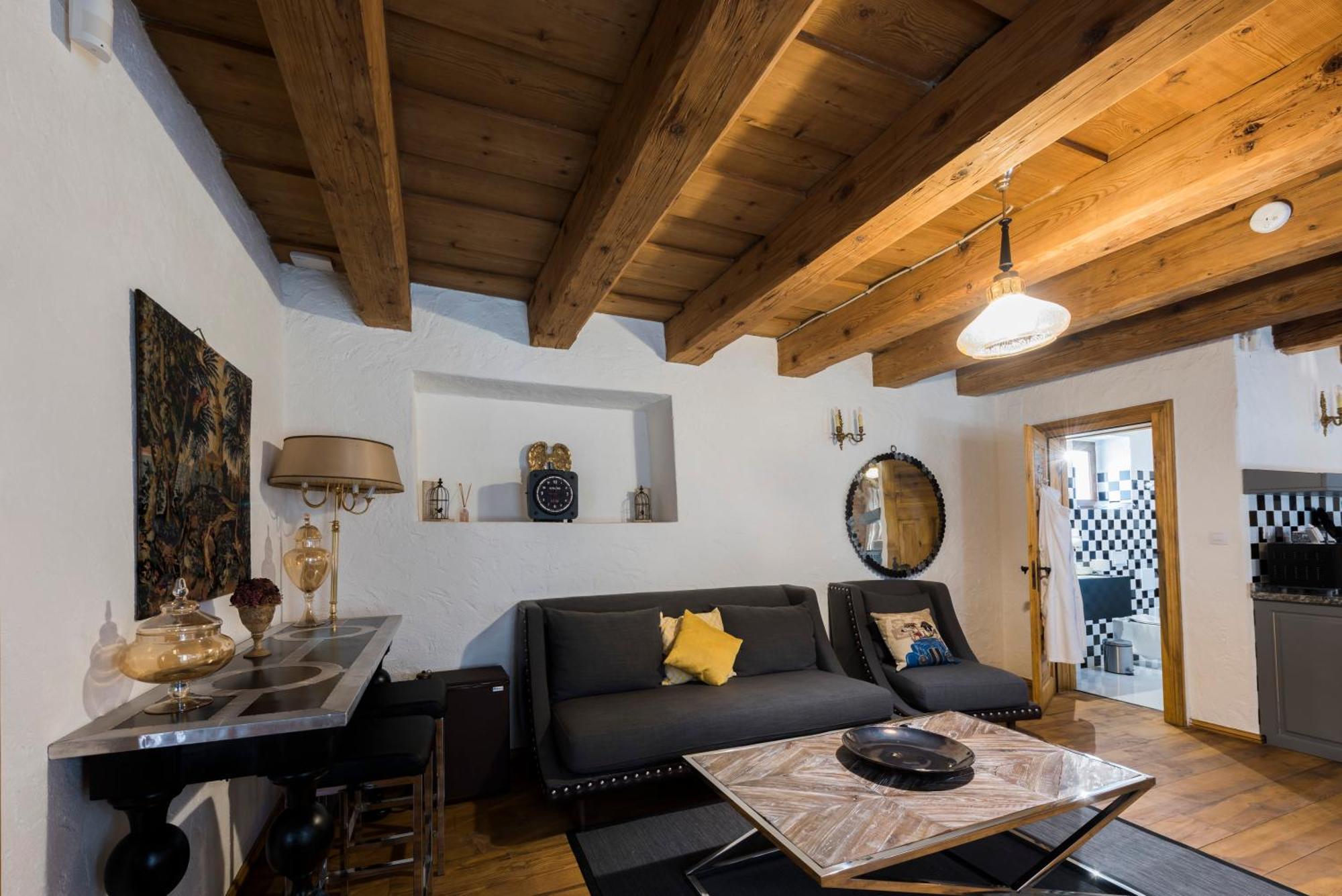 Casa Veche Aparthotel Brasov Phòng bức ảnh