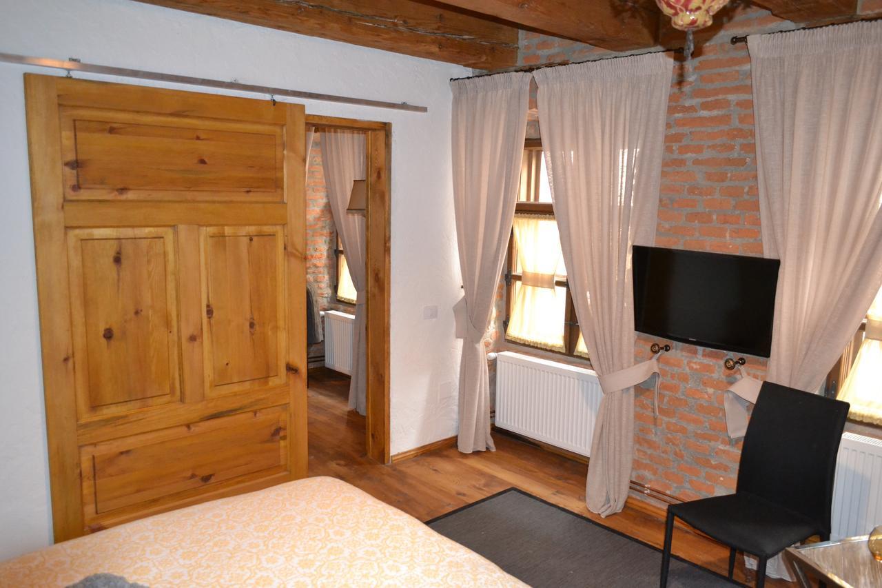 Casa Veche Aparthotel Brasov Ngoại thất bức ảnh