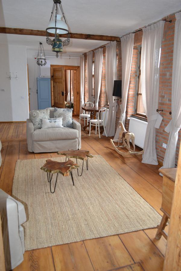 Casa Veche Aparthotel Brasov Ngoại thất bức ảnh