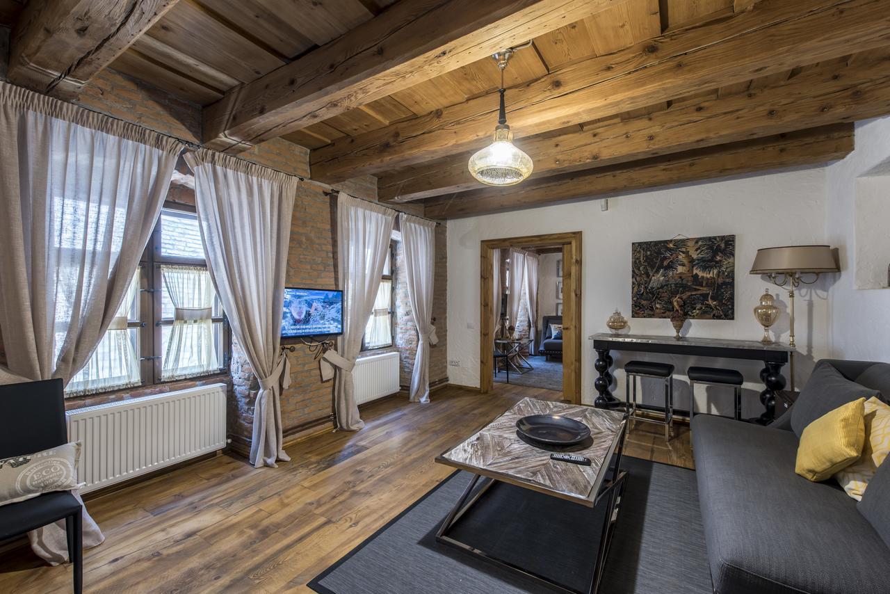 Casa Veche Aparthotel Brasov Ngoại thất bức ảnh
