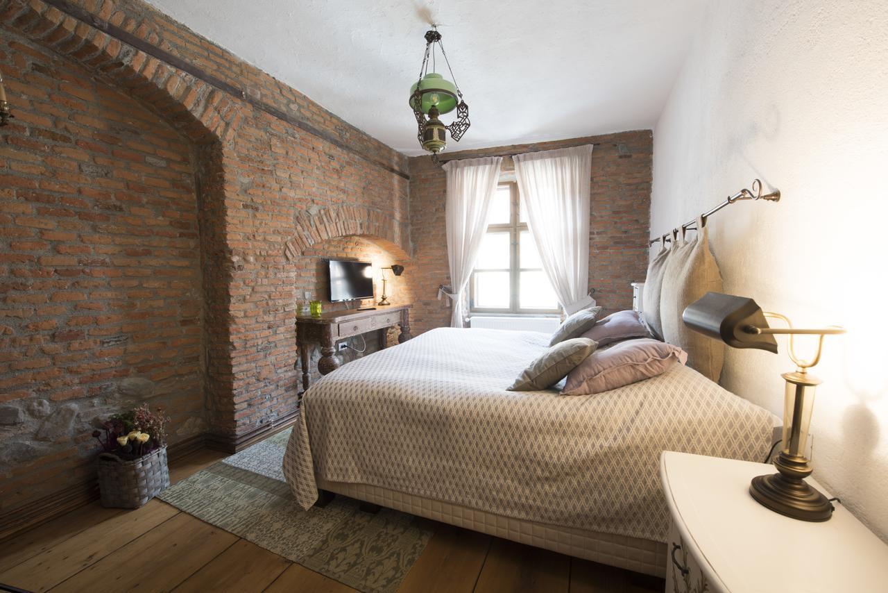 Casa Veche Aparthotel Brasov Ngoại thất bức ảnh