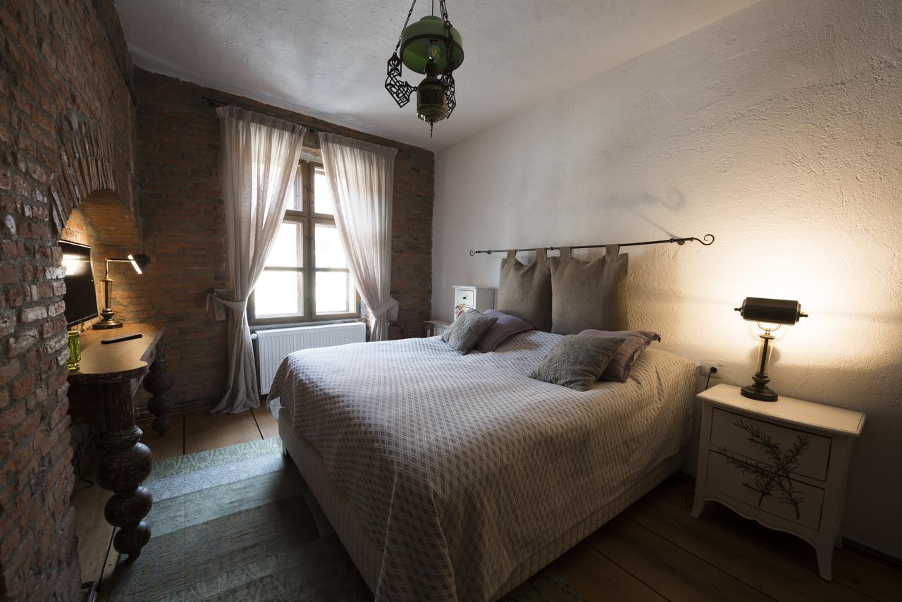 Casa Veche Aparthotel Brasov Ngoại thất bức ảnh