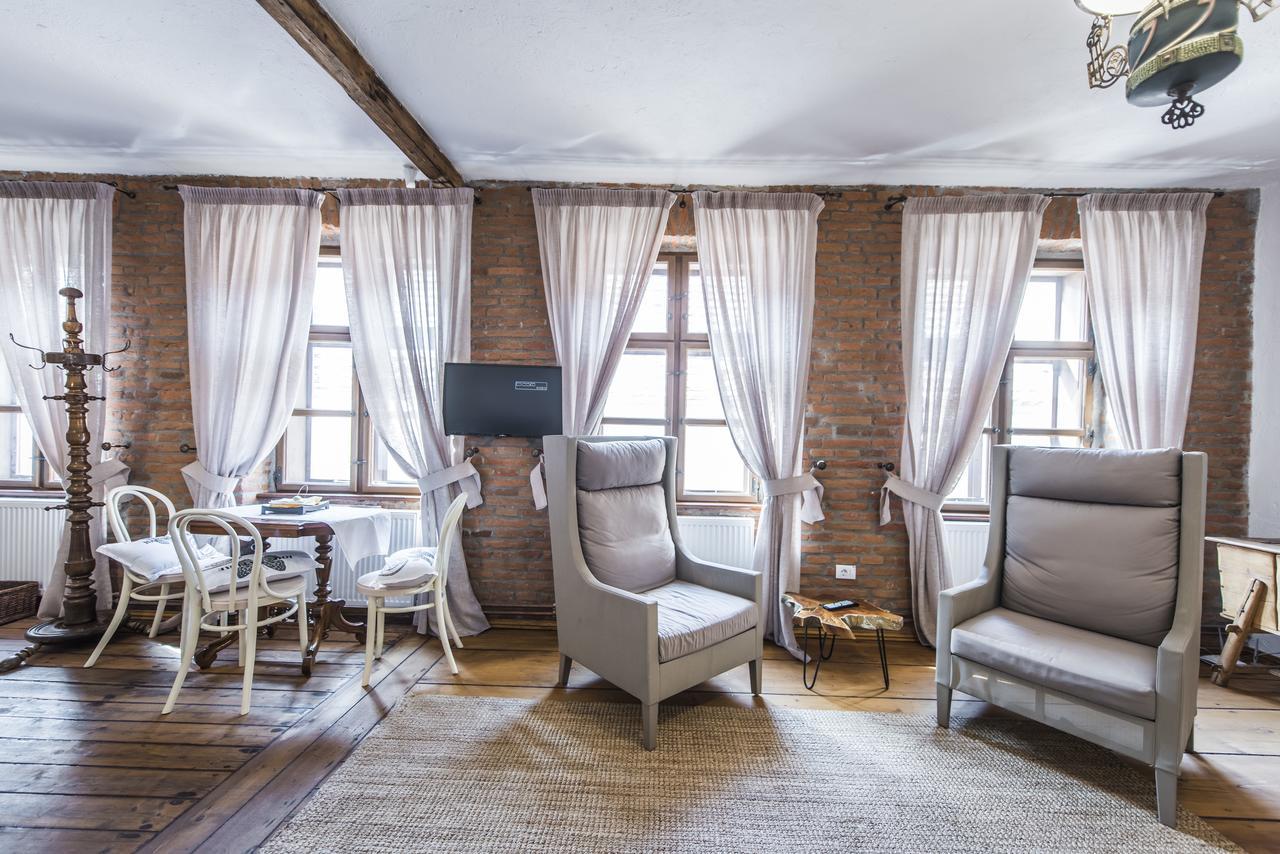 Casa Veche Aparthotel Brasov Ngoại thất bức ảnh