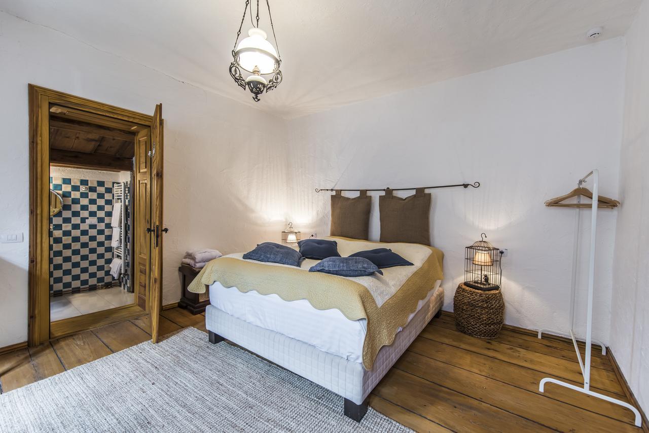 Casa Veche Aparthotel Brasov Ngoại thất bức ảnh